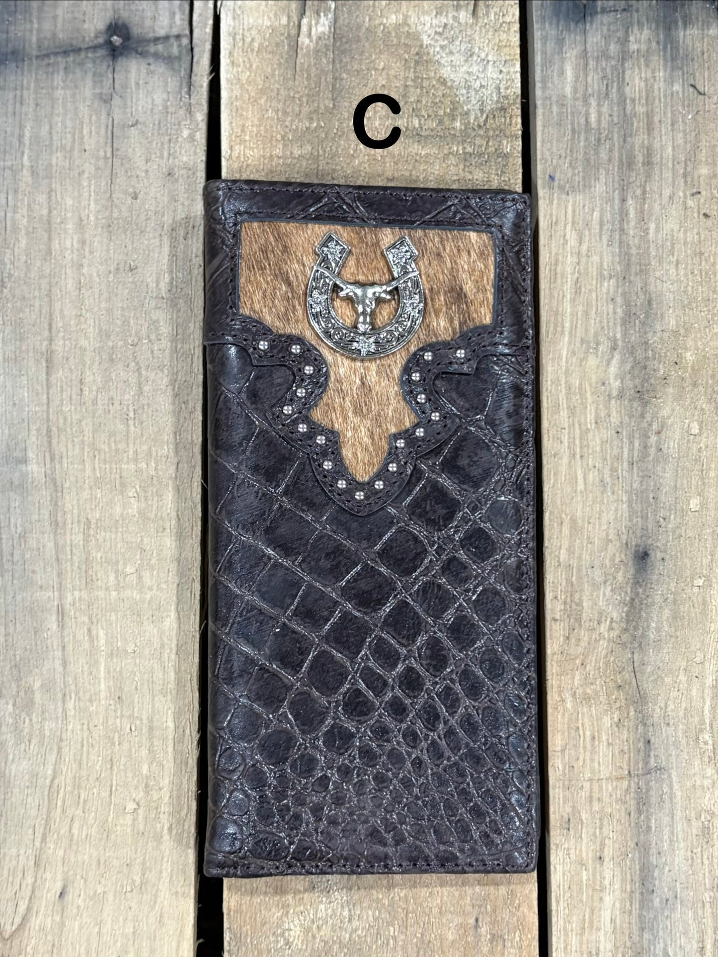 Coffee Brown alligator print checkbook wallet with a Longhorn Concho on a cowhide inlay. Front View