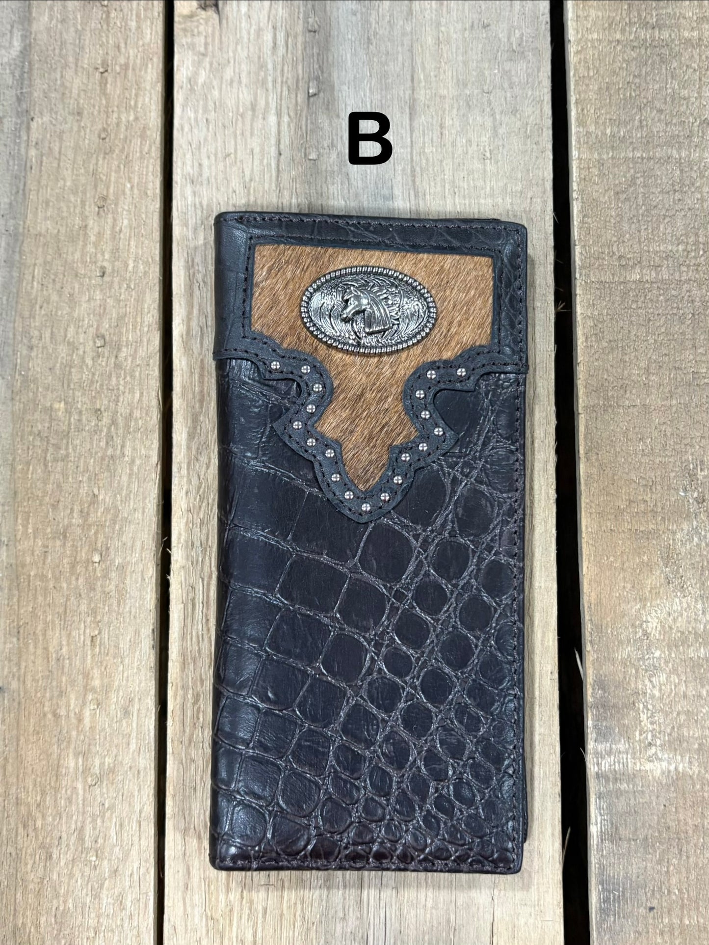 Coffee Brown alligator print checkbook wallet with a Horse Concho on a cowhide inlay. Front View