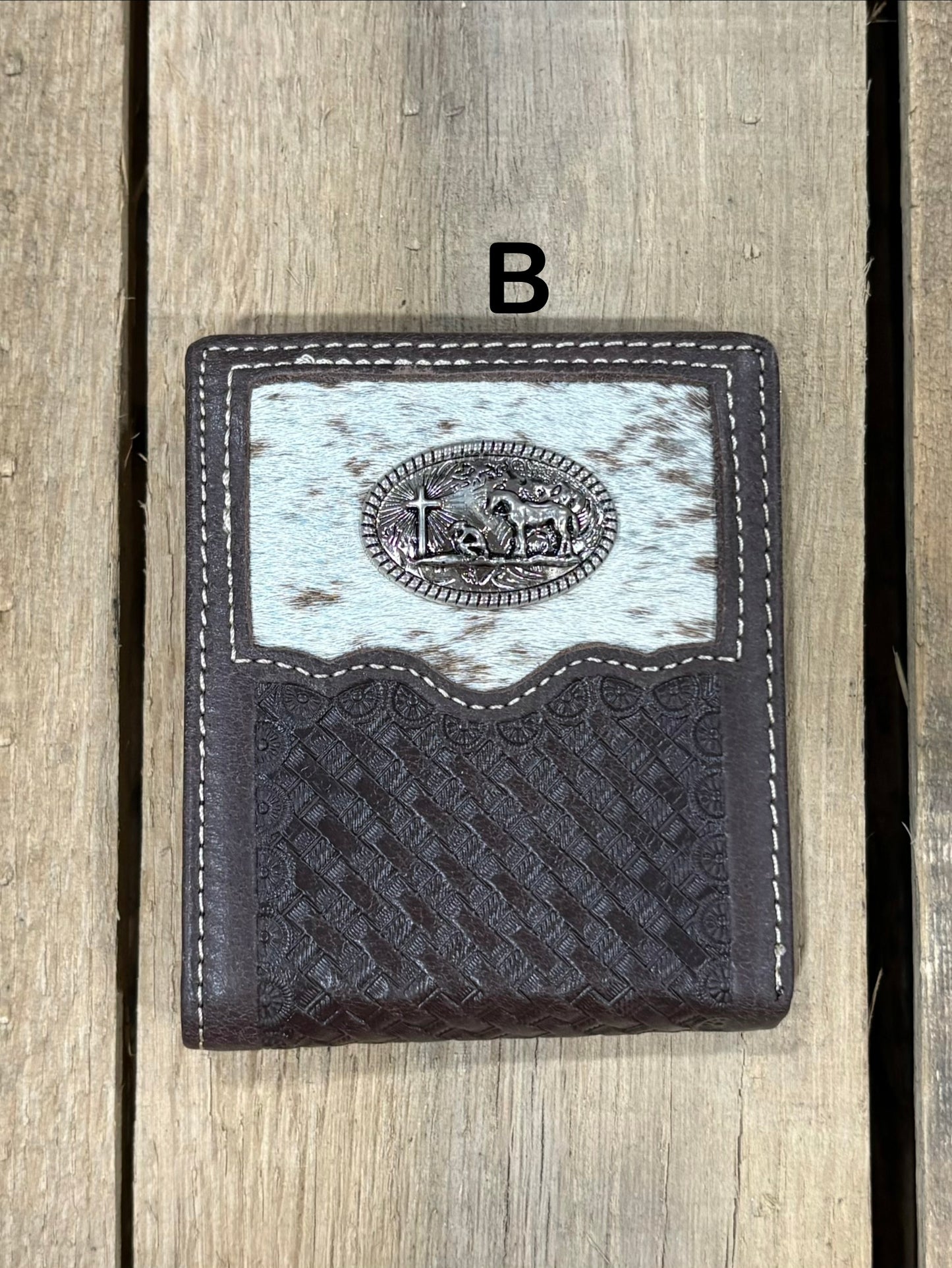 This Coffee Brown basketweave leather wallet has a cowhide inlay featuring a Praying Cowboy Concho. 